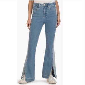 KUT from the kloth NWOT women’s blue flare jeans